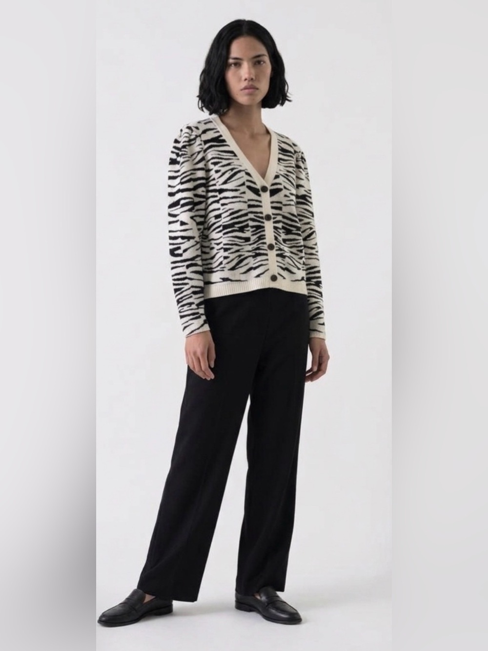 Belldini V-Neck Zebra Print Cardigan Sweater - Black & Cream L